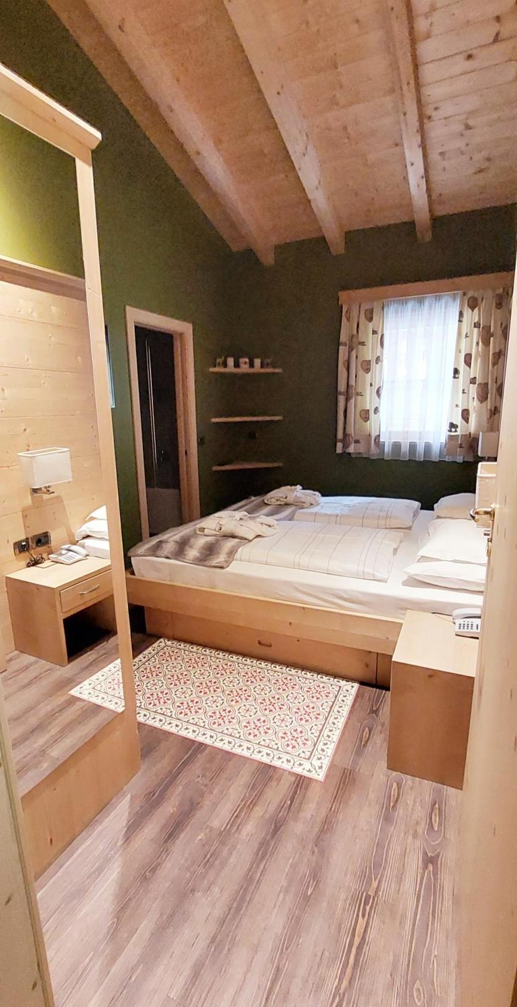 Hotel Somont Selva di Val Gardena Esterno foto