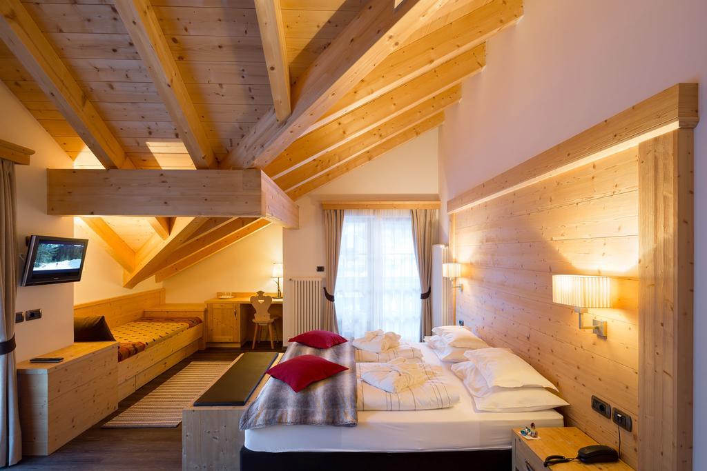 Hotel Somont Selva di Val Gardena Esterno foto