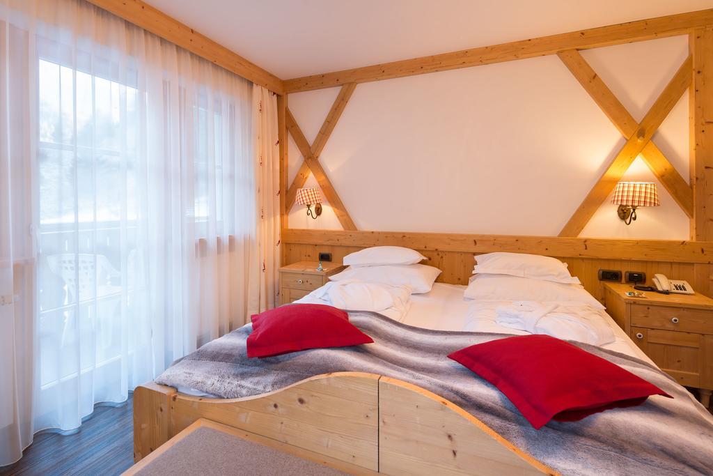 Hotel Somont Selva di Val Gardena Esterno foto