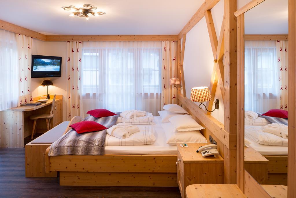 Hotel Somont Selva di Val Gardena Esterno foto