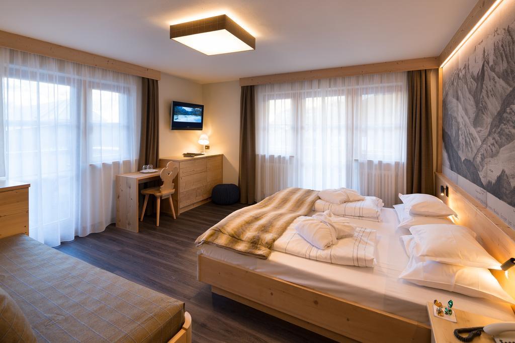 Hotel Somont Selva di Val Gardena Esterno foto