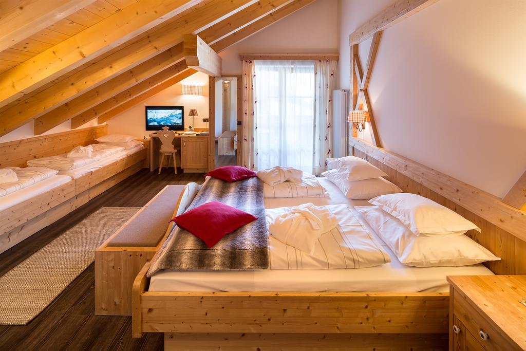 Hotel Somont Selva di Val Gardena Esterno foto